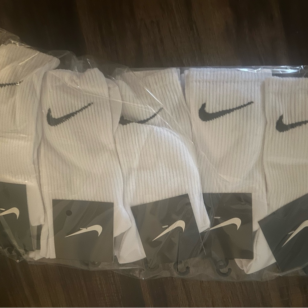 Nike White Socks (Pack of 5)